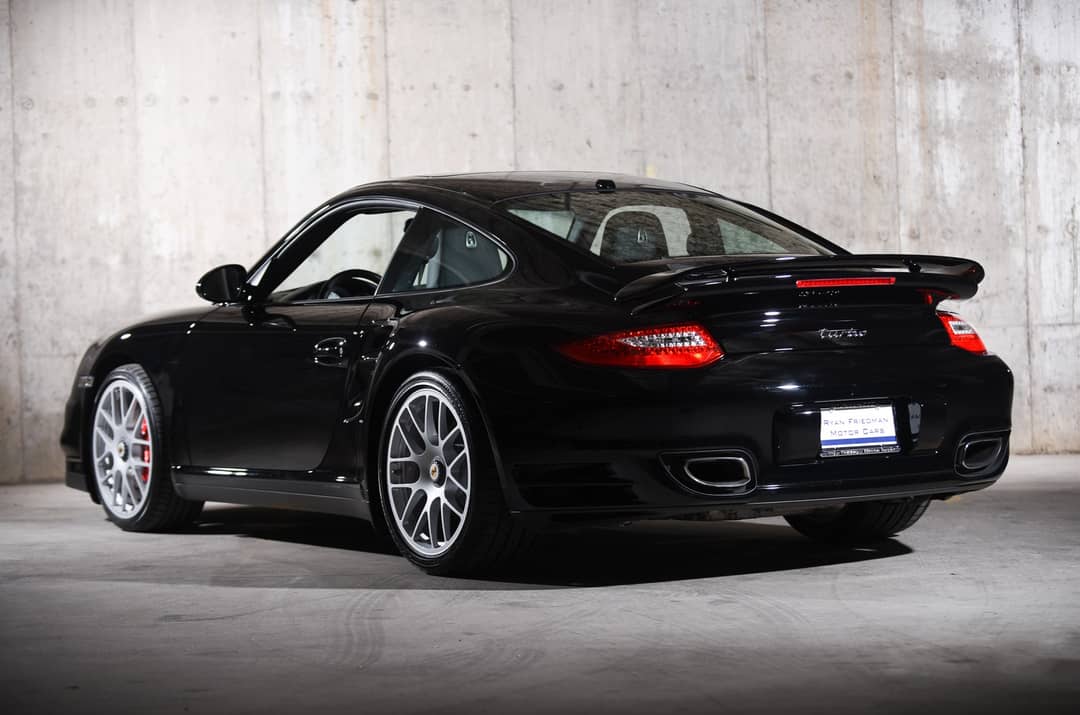 2010 Porsche 911 Turbo — photo 3