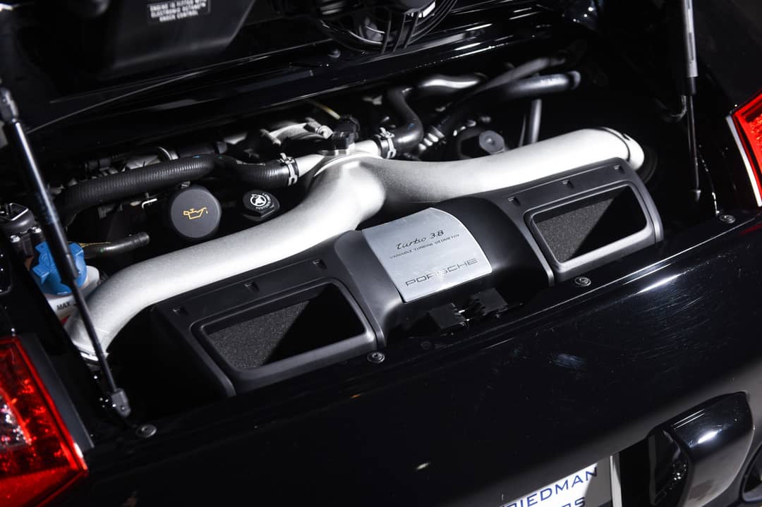 2010 Porsche 911 Turbo — photo 25