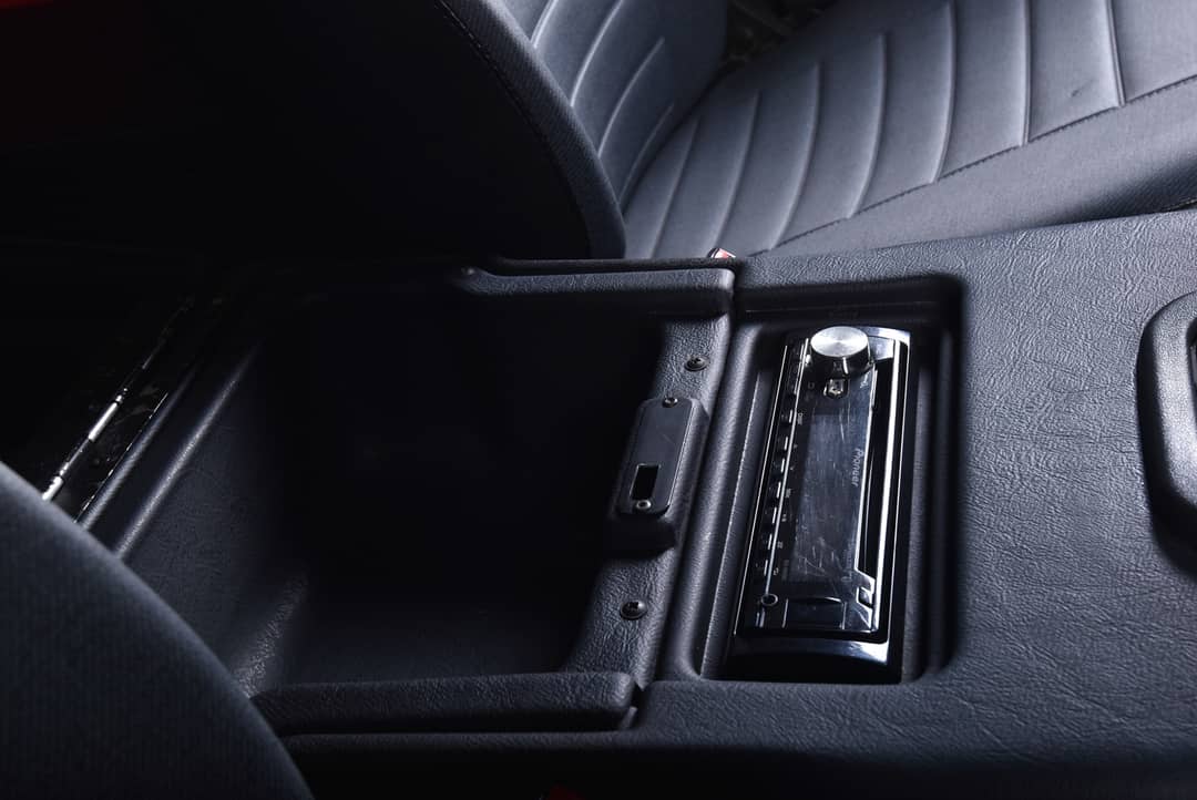 1997 Land Rover Defender 90 — photo 26