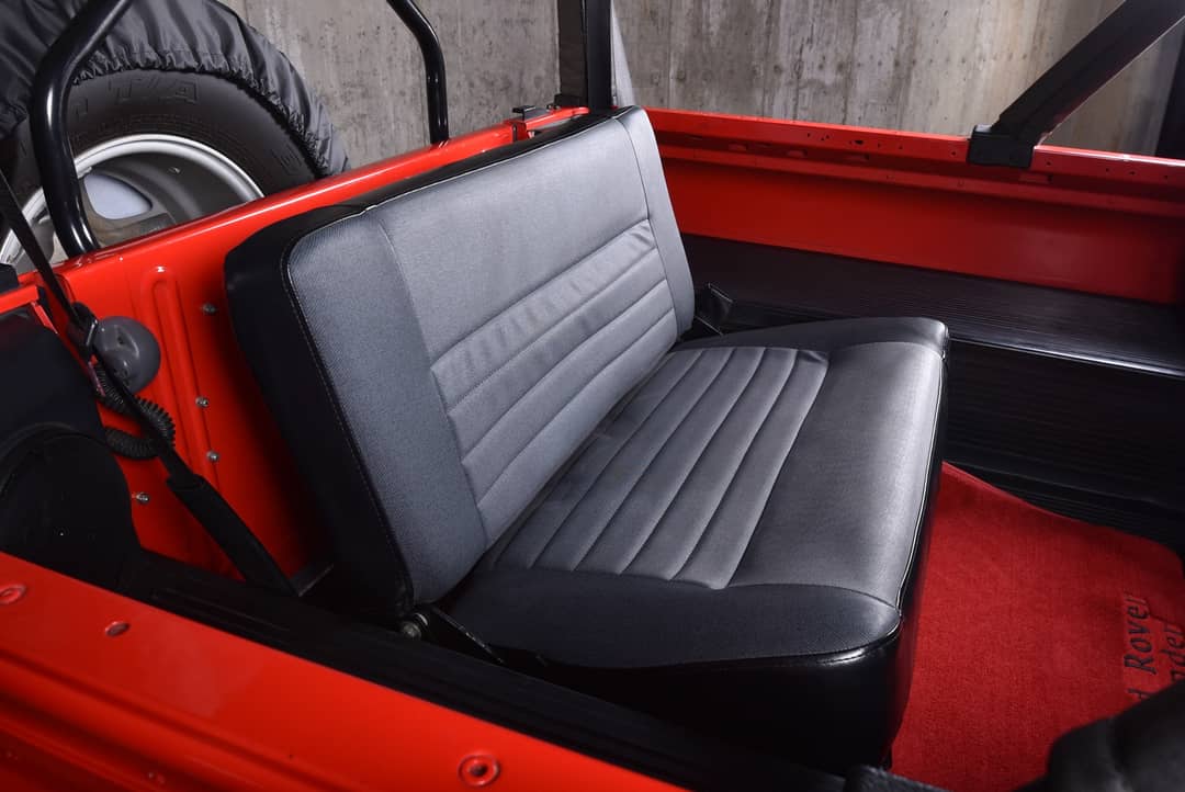 1997 Land Rover Defender 90 — photo 28