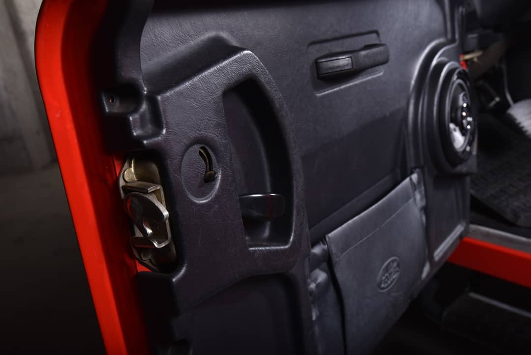 1997 Land Rover Defender 90 — photo 37