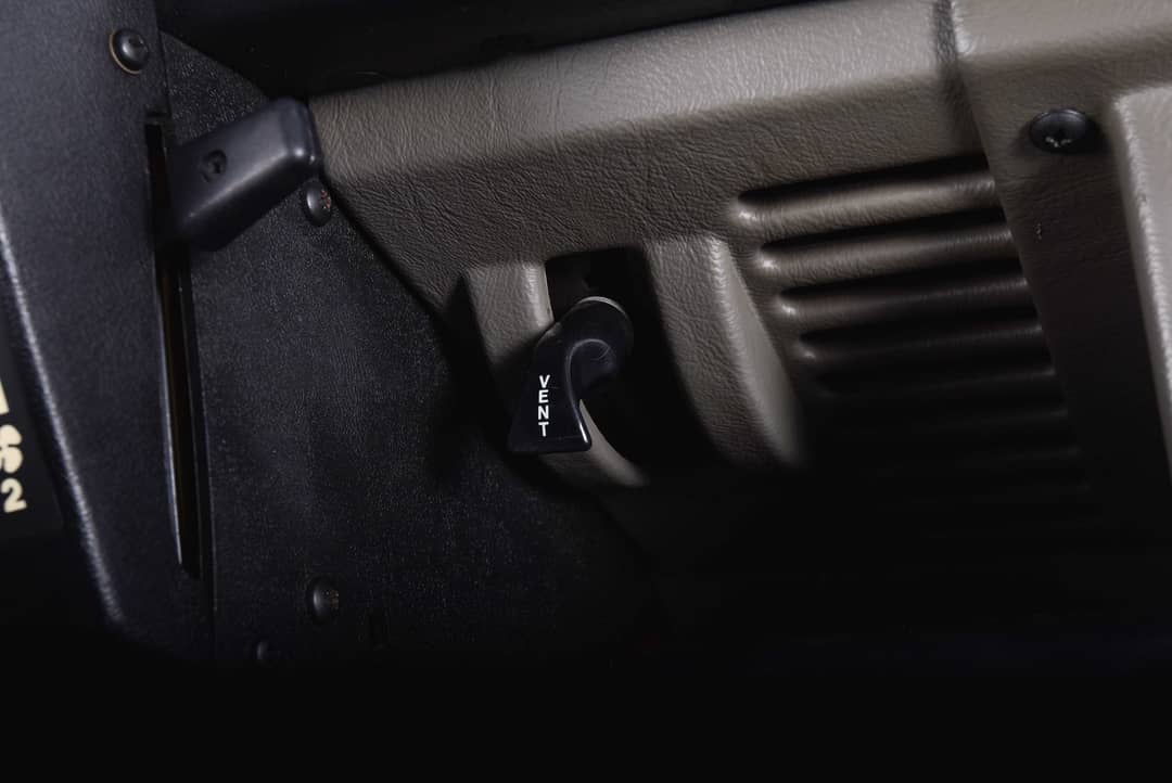1997 Land Rover Defender 90 — photo 42