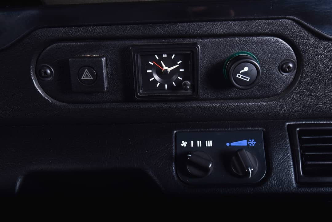 1997 Land Rover Defender 90 — photo 45