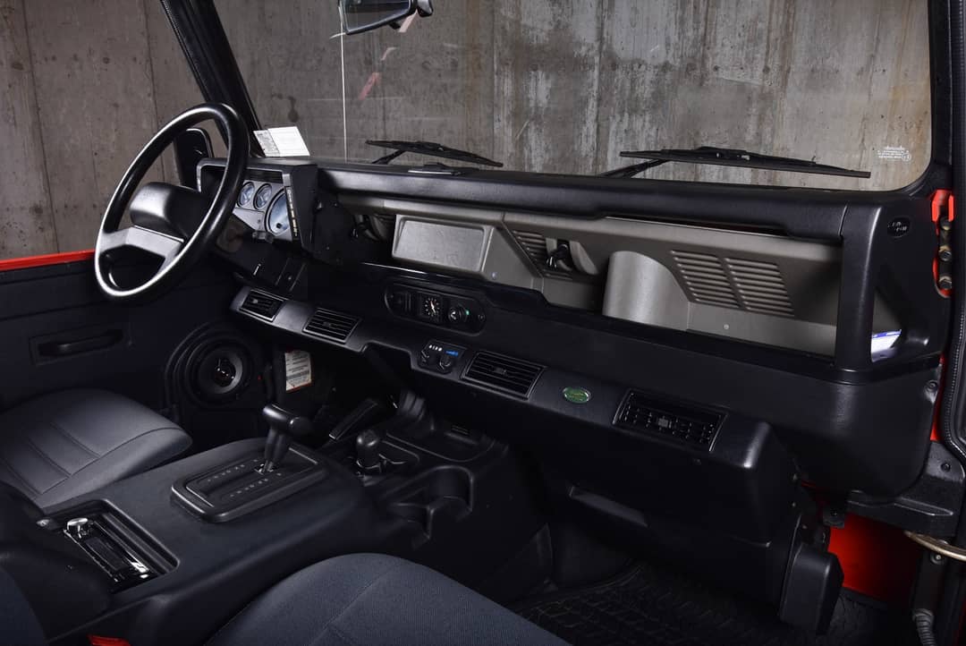 1997 Land Rover Defender 90 — photo 47