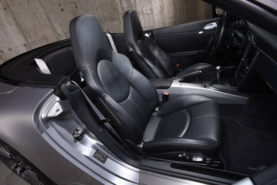 2011 Porsche 911 Carrera S — photo 32