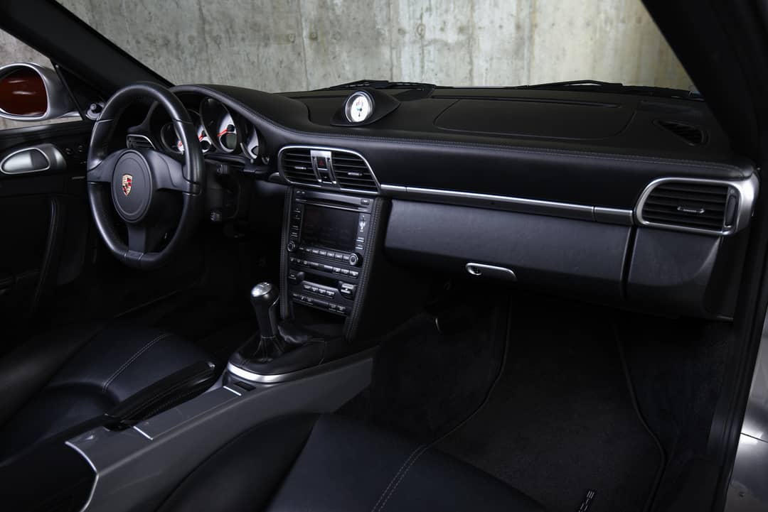 2011 Porsche 911 Carrera S — photo 35
