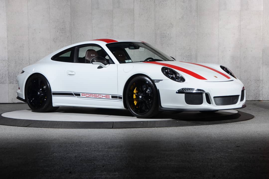 2016 Porsche 911 R — photo 12
