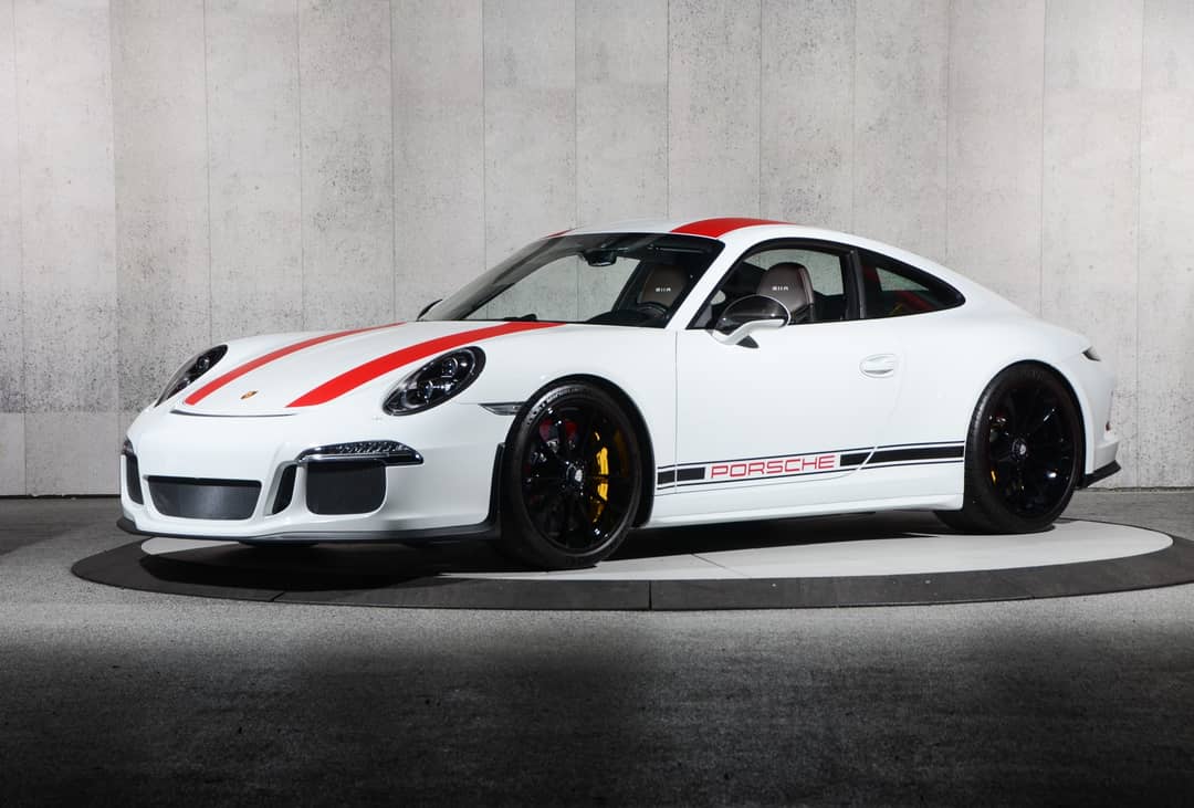 2016 Porsche 911 R — photo 20