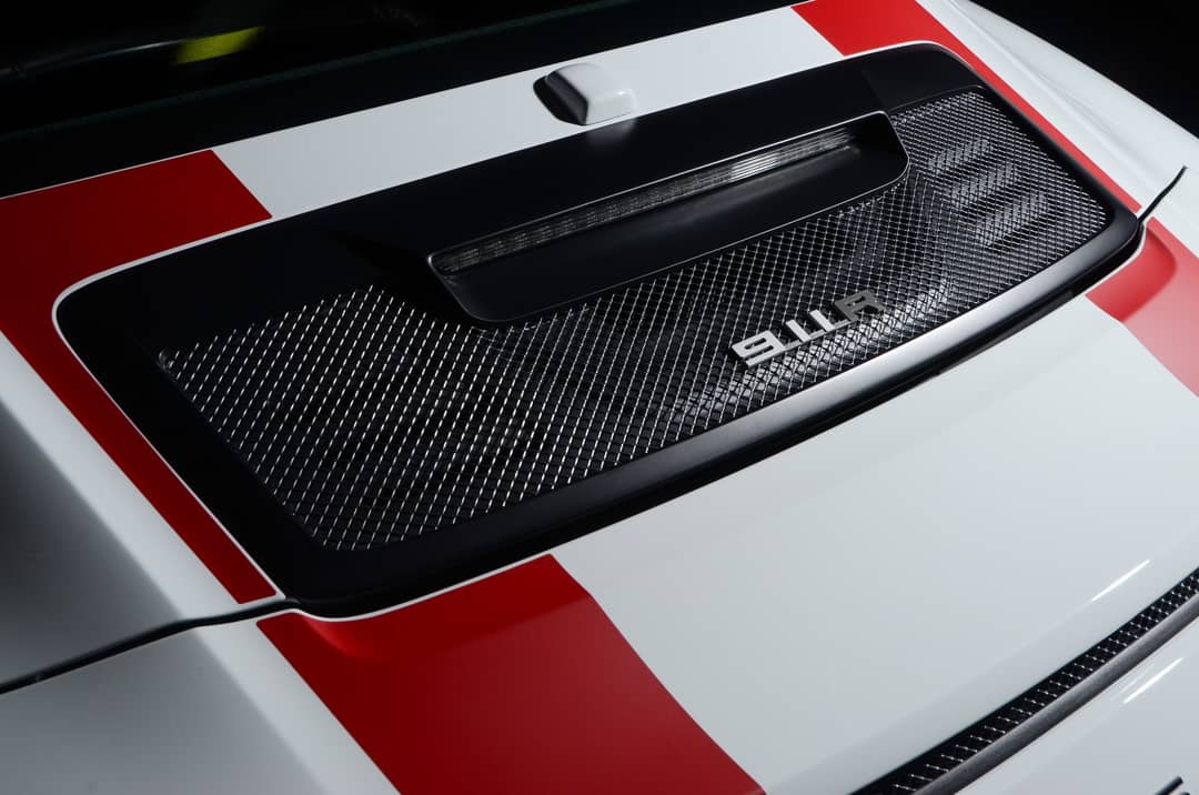 2016 Porsche 911 R — photo 26