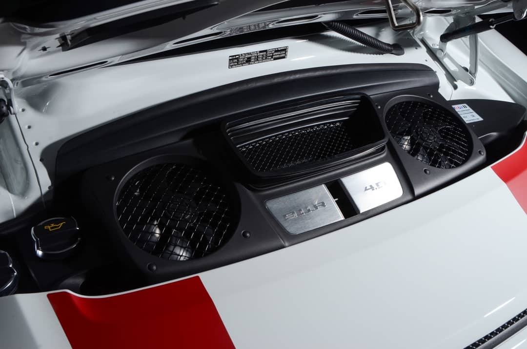 2016 Porsche 911 R — photo 27