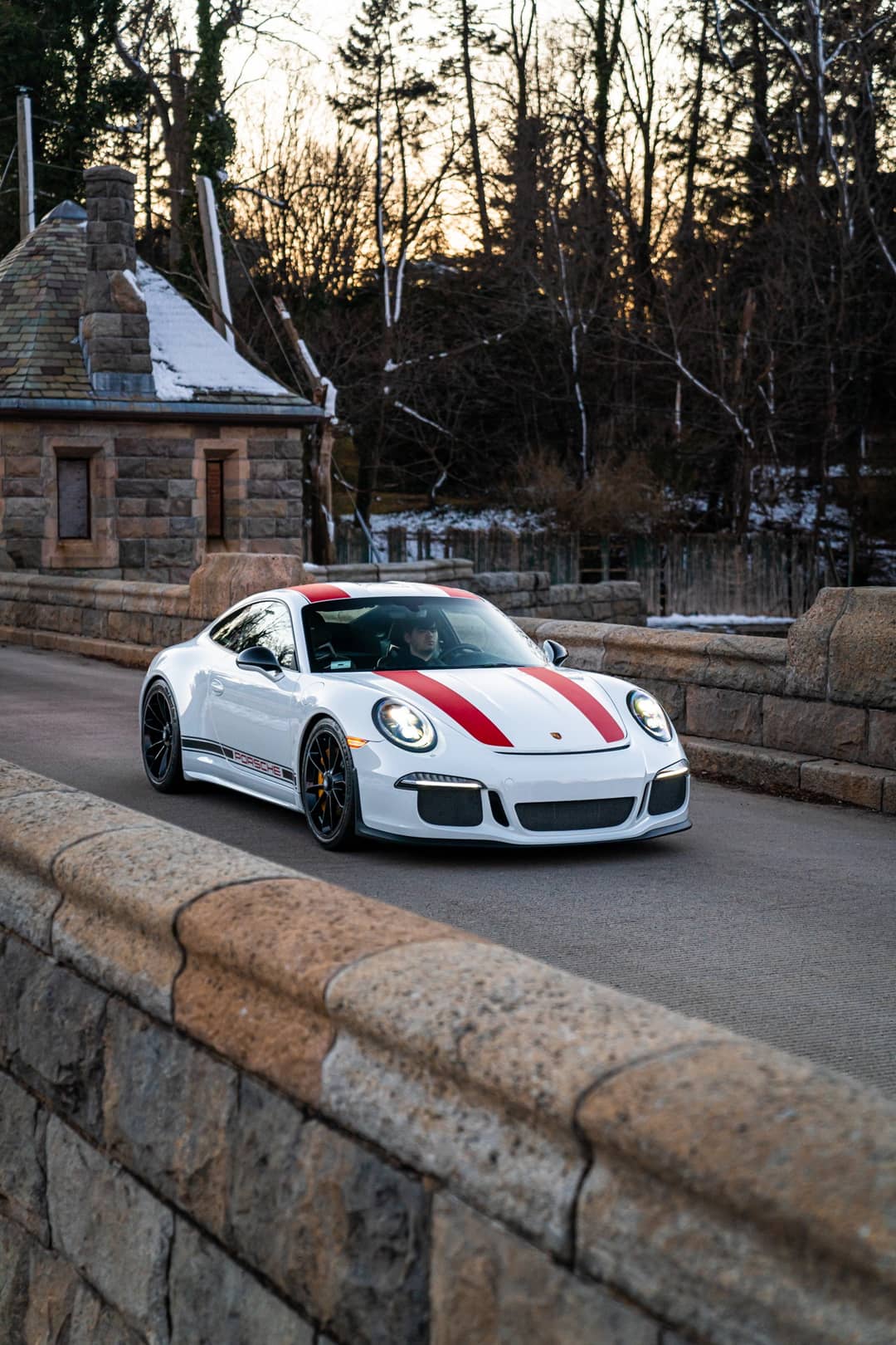2016 Porsche 911 R — photo 4