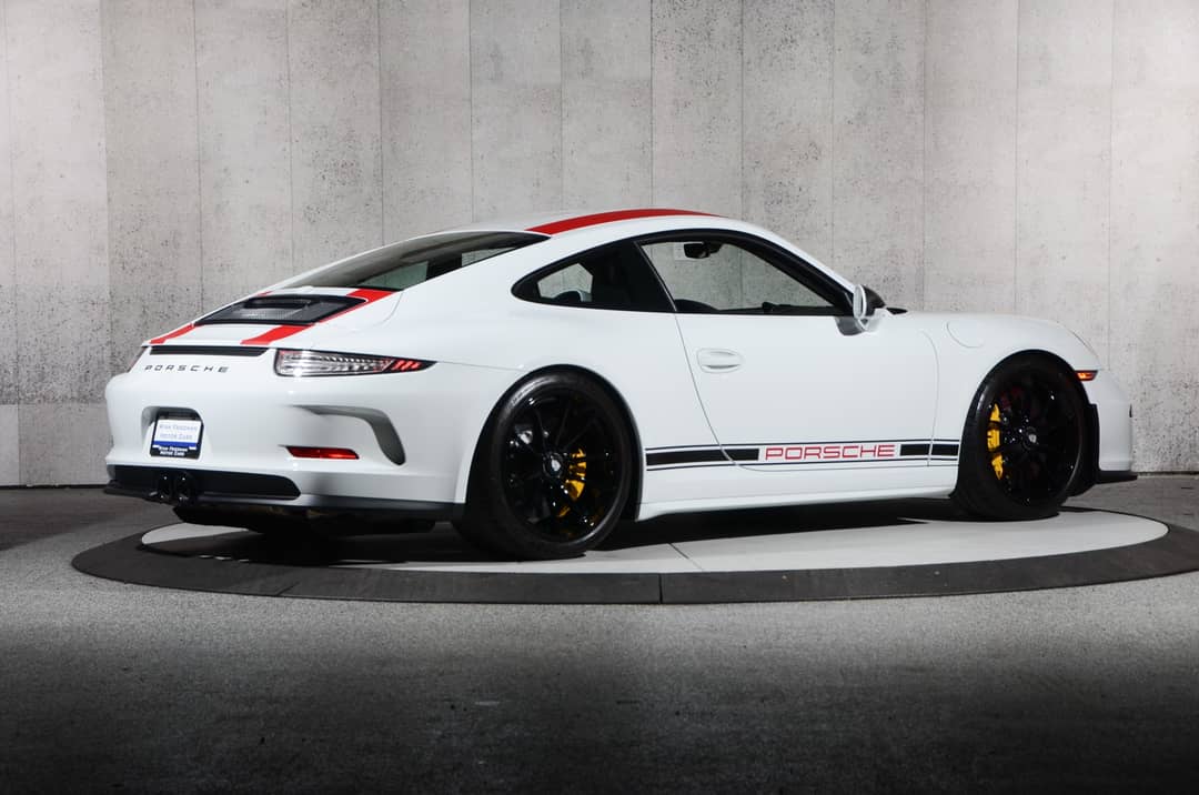 2016 Porsche 911 R — photo 31