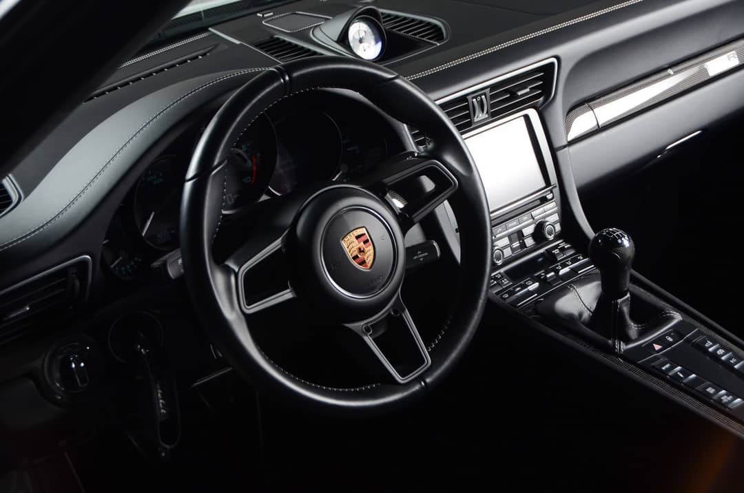 2016 Porsche 911 R — photo 43