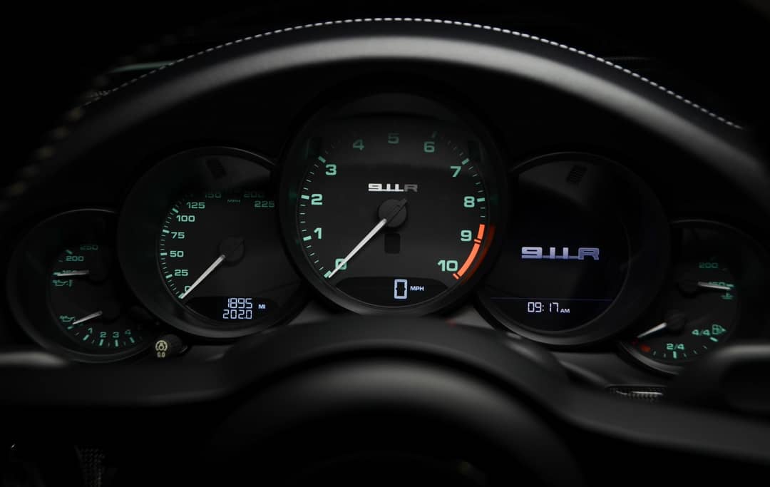 2016 Porsche 911 R — photo 44