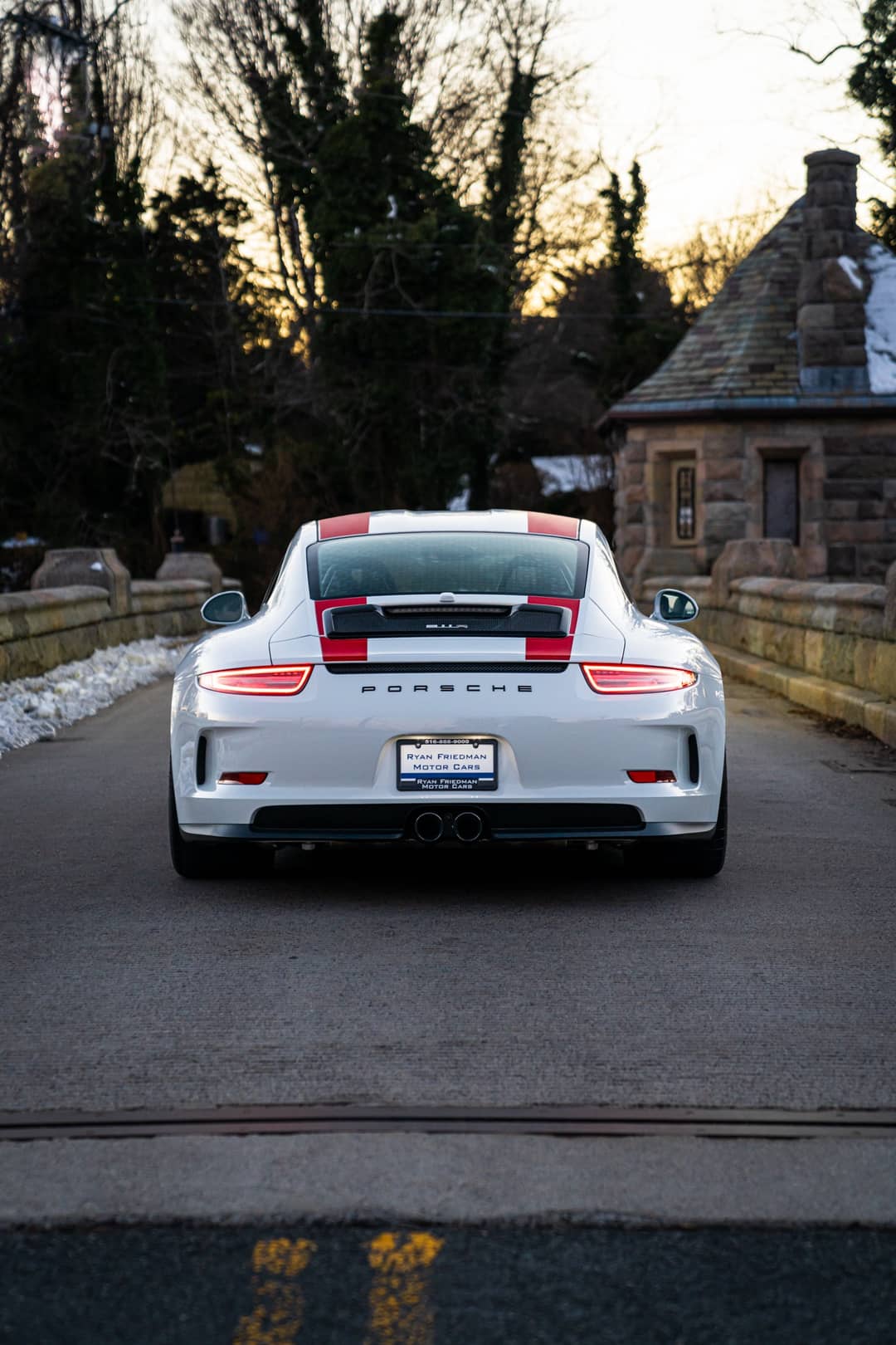 2016 Porsche 911 R — photo 7