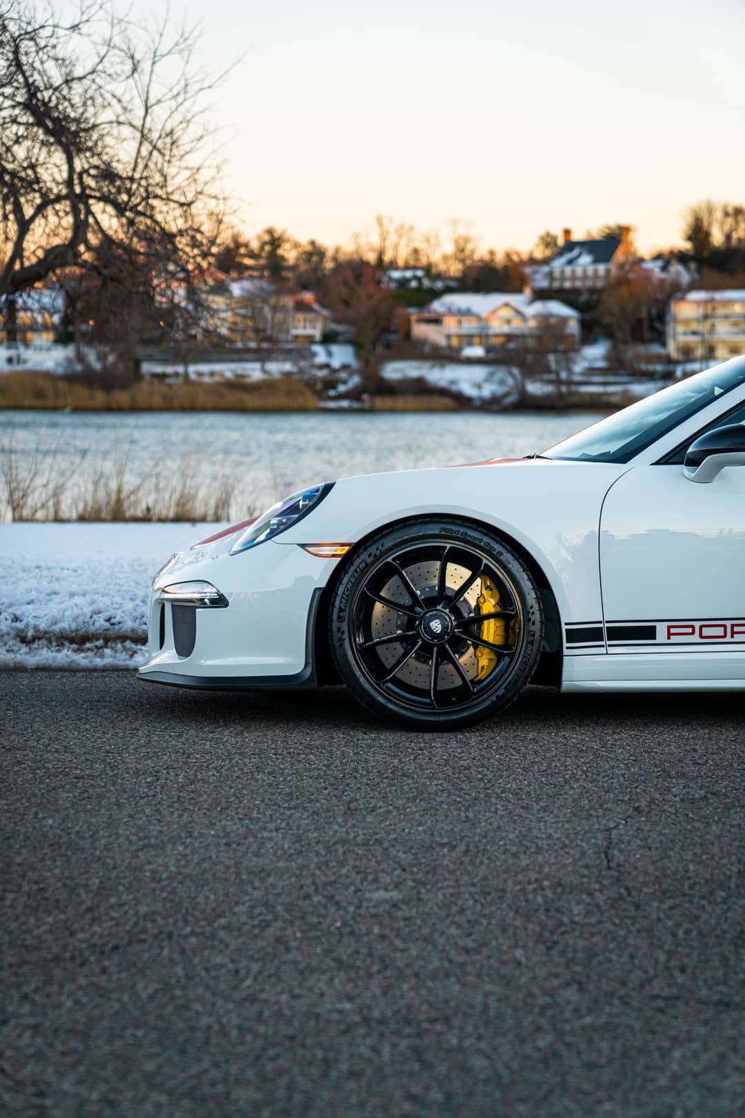 2016 Porsche 911 R — photo 70