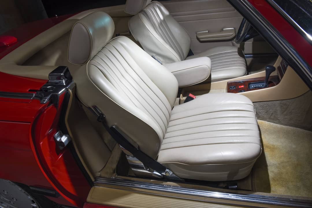 1987 Mercedes-Benz 560-Class 560 SL — photo 11