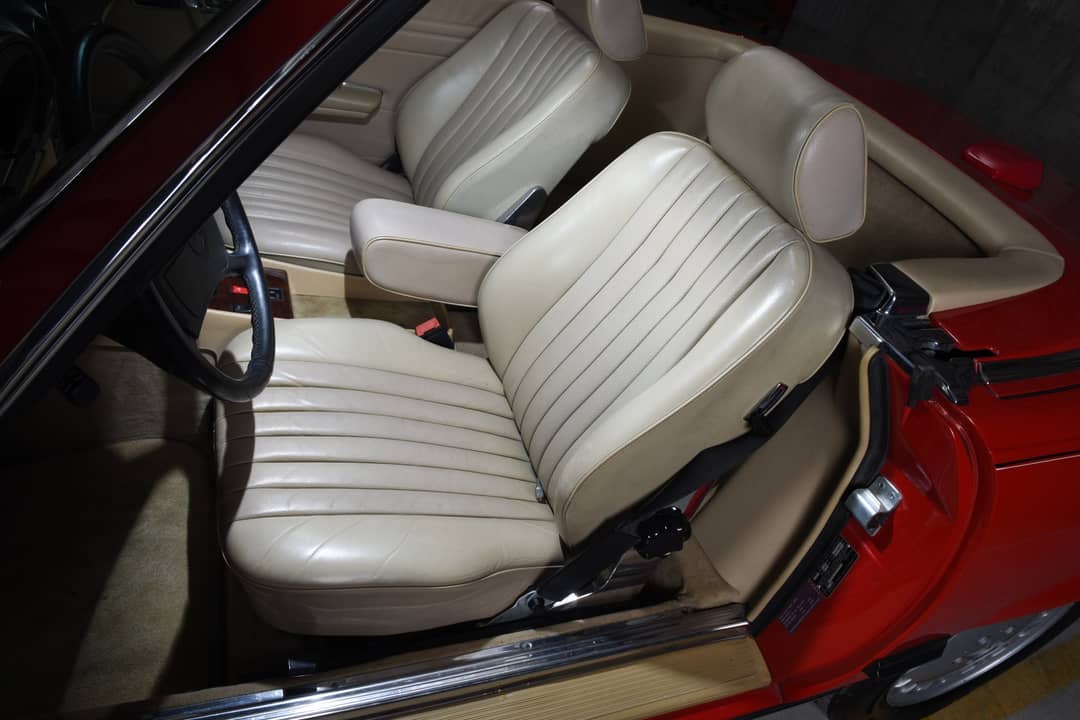 1987 Mercedes-Benz 560-Class 560 SL — photo 12
