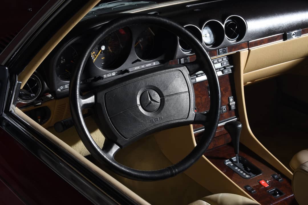 1987 Mercedes-Benz 560-Class 560 SL — photo 16