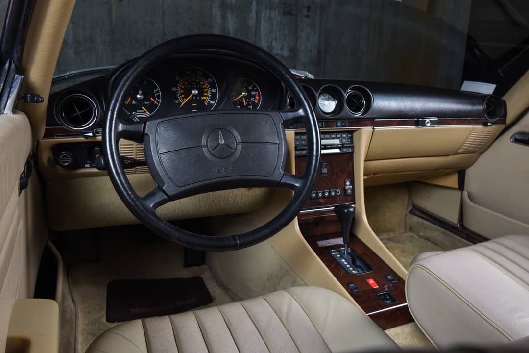 1987 Mercedes-Benz 560-Class 560 SL — photo 19