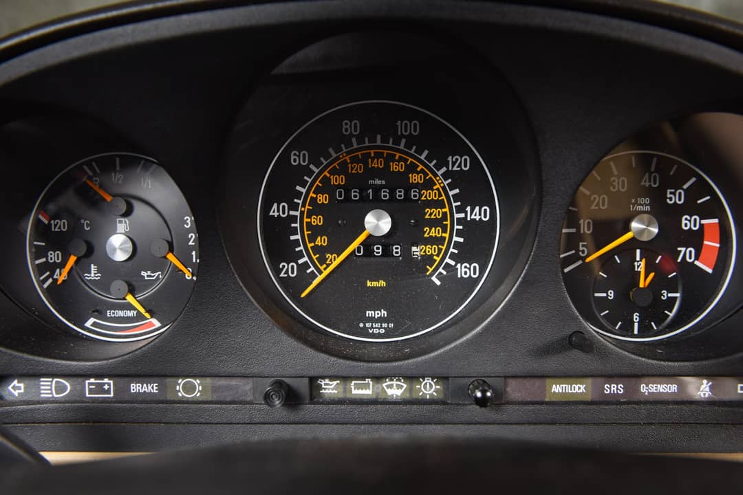 1987 Mercedes-Benz 560-Class 560 SL — photo 24