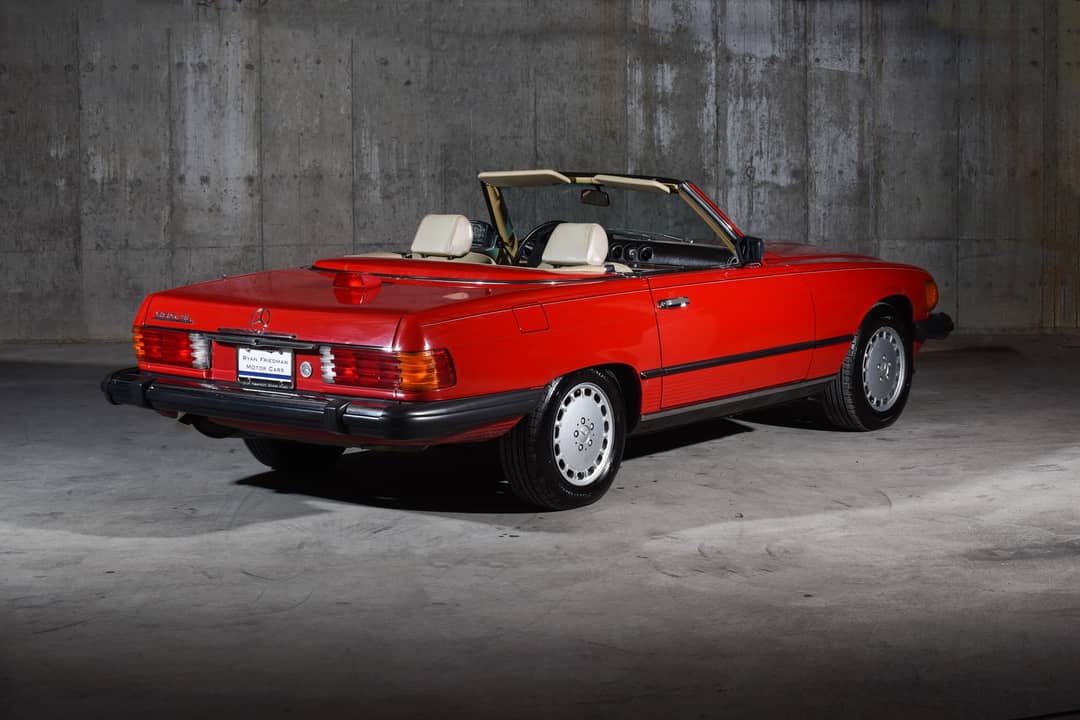 1987 Mercedes-Benz 560-Class 560 SL — photo 32