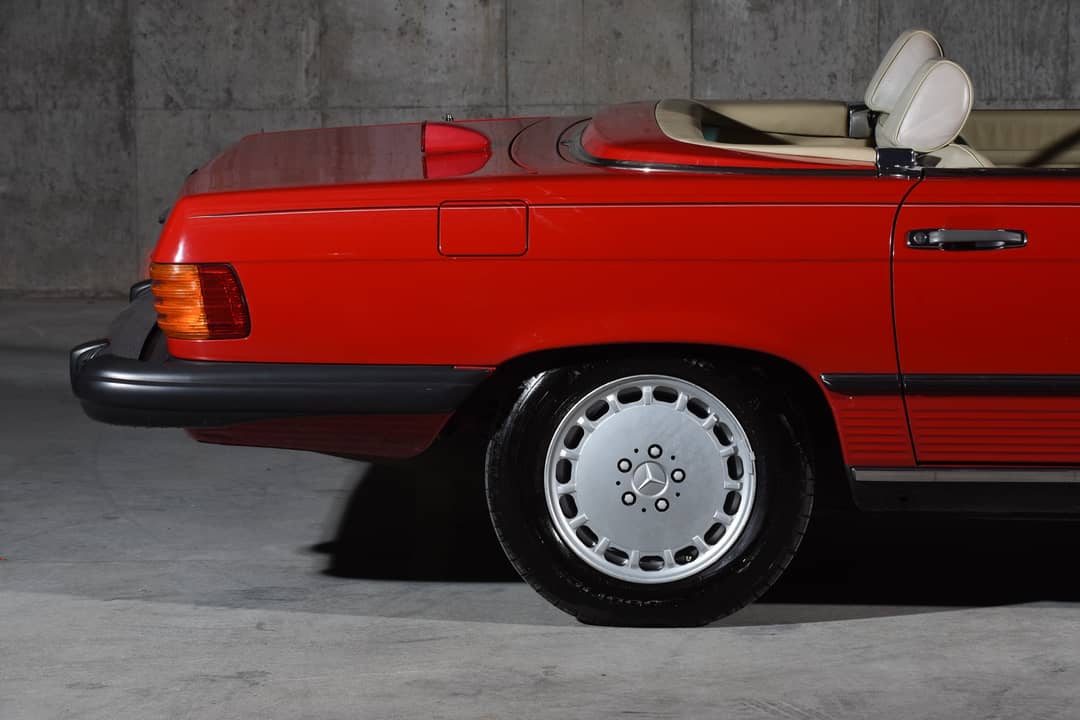 1987 Mercedes-Benz 560-Class 560 SL — photo 6