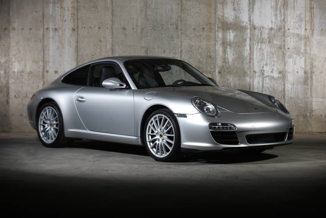2010 Porsche 911 Carrera — photo 2