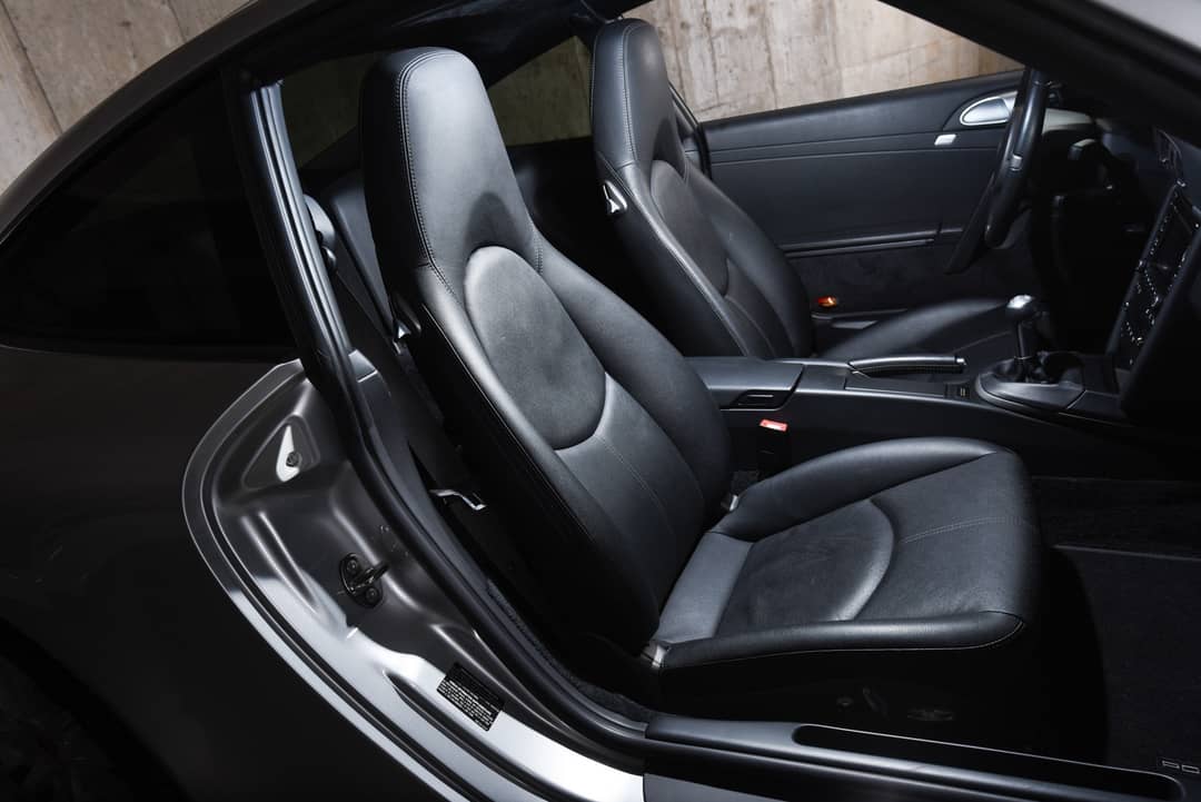 2010 Porsche 911 Carrera — photo 33