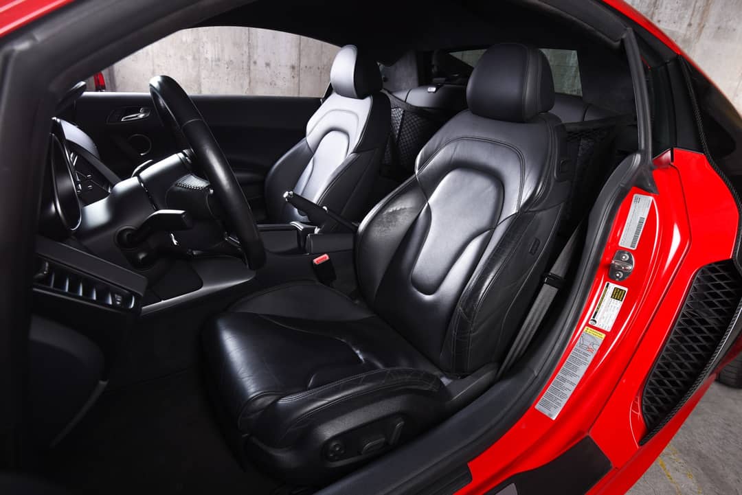 2010 Audi R8 5.2 quattro — photo 27