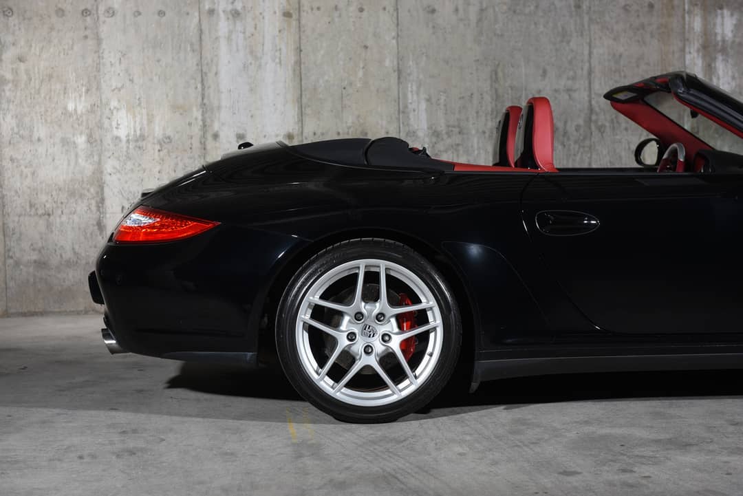2010 Porsche 911 Carrera 4S — photo 13