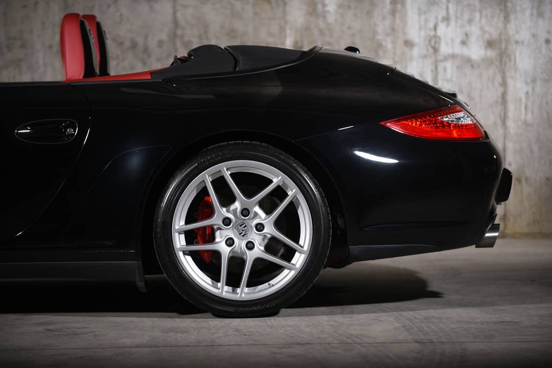 2010 Porsche 911 Carrera 4S — photo 16