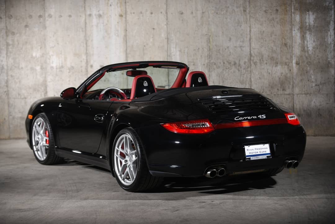 2010 Porsche 911 Carrera 4S — photo 3