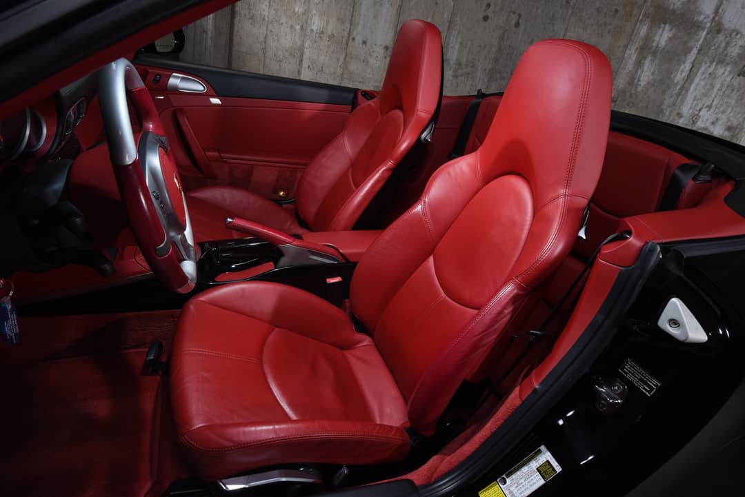 2010 Porsche 911 Carrera 4S — photo 21