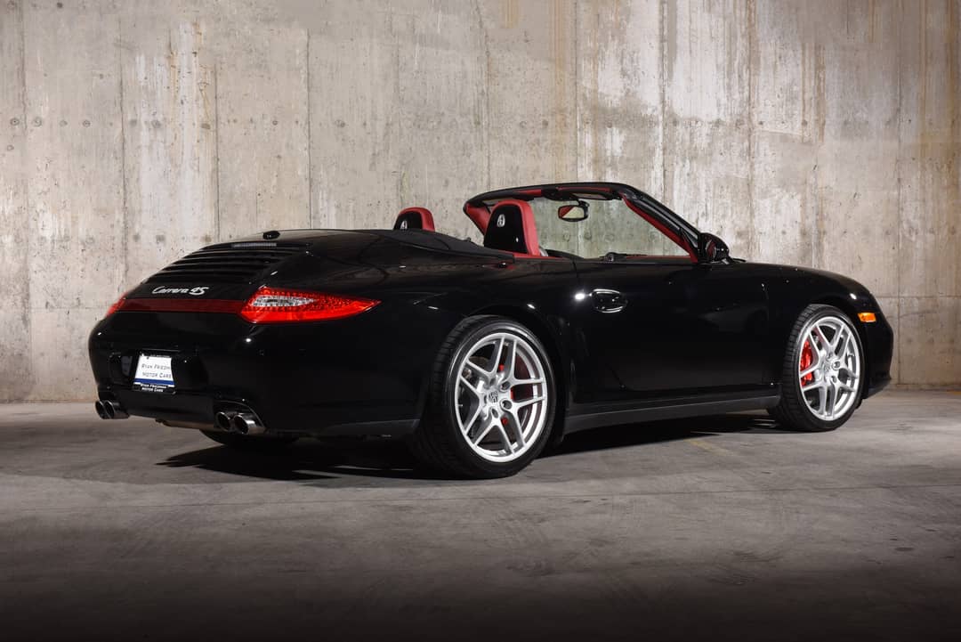 2010 Porsche 911 Carrera 4S — photo 5