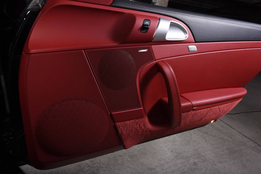 2010 Porsche 911 Carrera 4S — photo 43