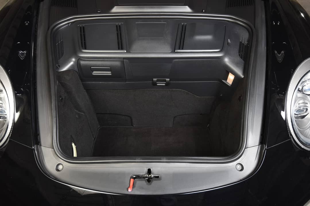 2010 Porsche 911 Carrera 4S — photo 46
