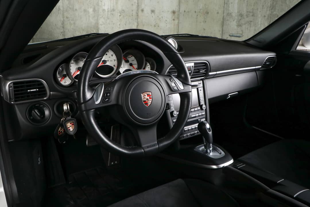 2011 Porsche 911 Carrera GTS — photo 25