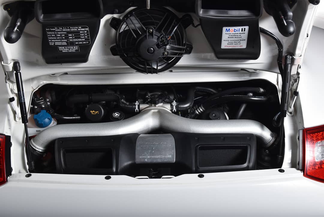 2011 Porsche 911 Turbo — photo 31