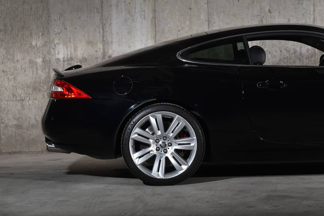 2010 Jaguar XKR — photo 13