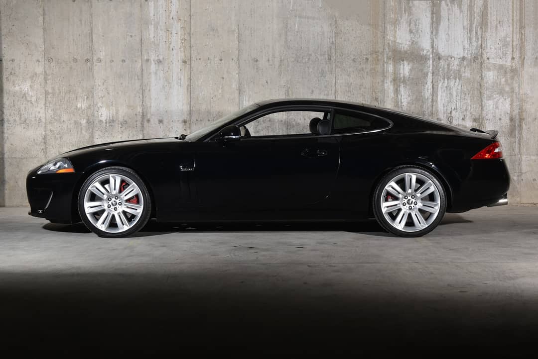 2010 Jaguar XKR — photo 16