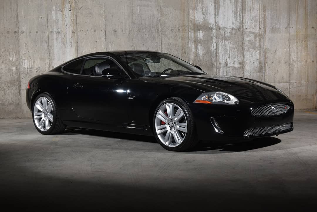 2010 Jaguar XKR — photo 4