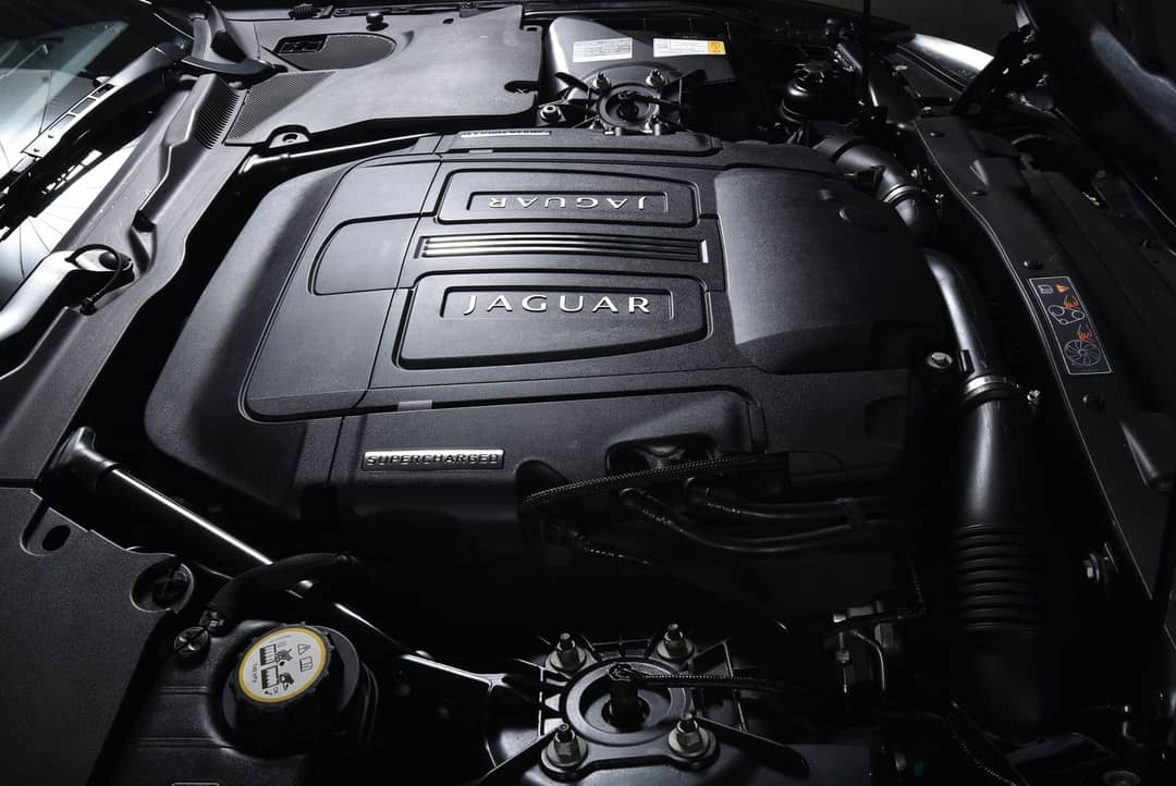 2010 Jaguar XKR — photo 41