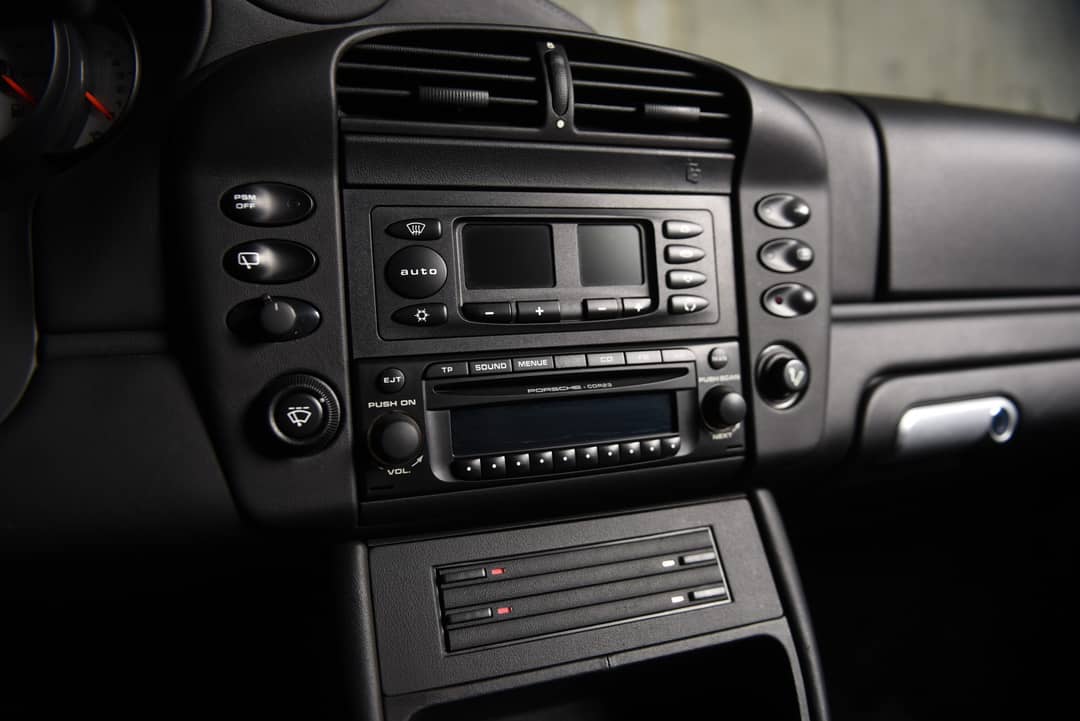 2003 Porsche 911 Carrera 4S — photo 26