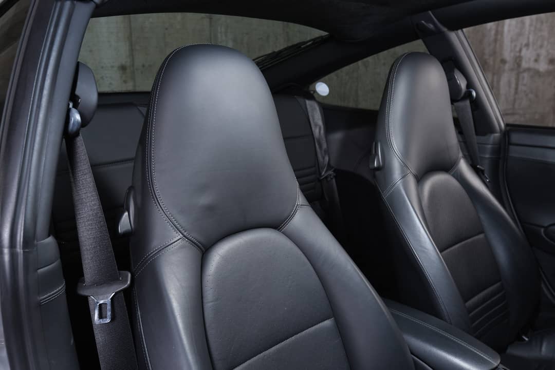 2003 Porsche 911 Carrera 4S — photo 33