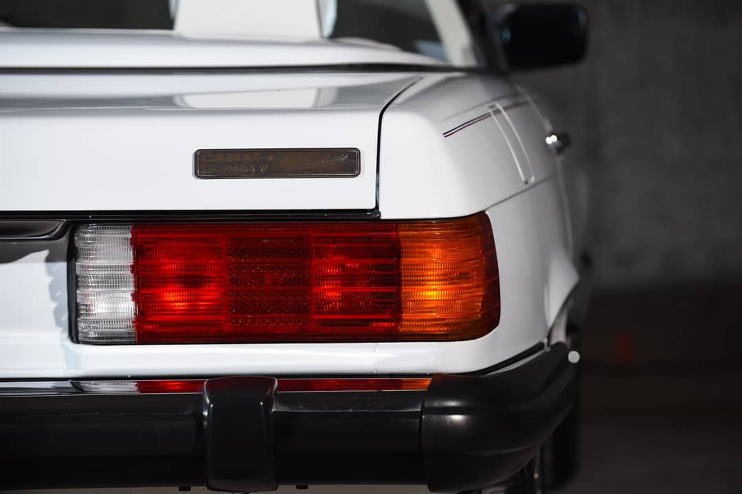 1988 Mercedes-Benz 560-Class 560 SL — photo 10