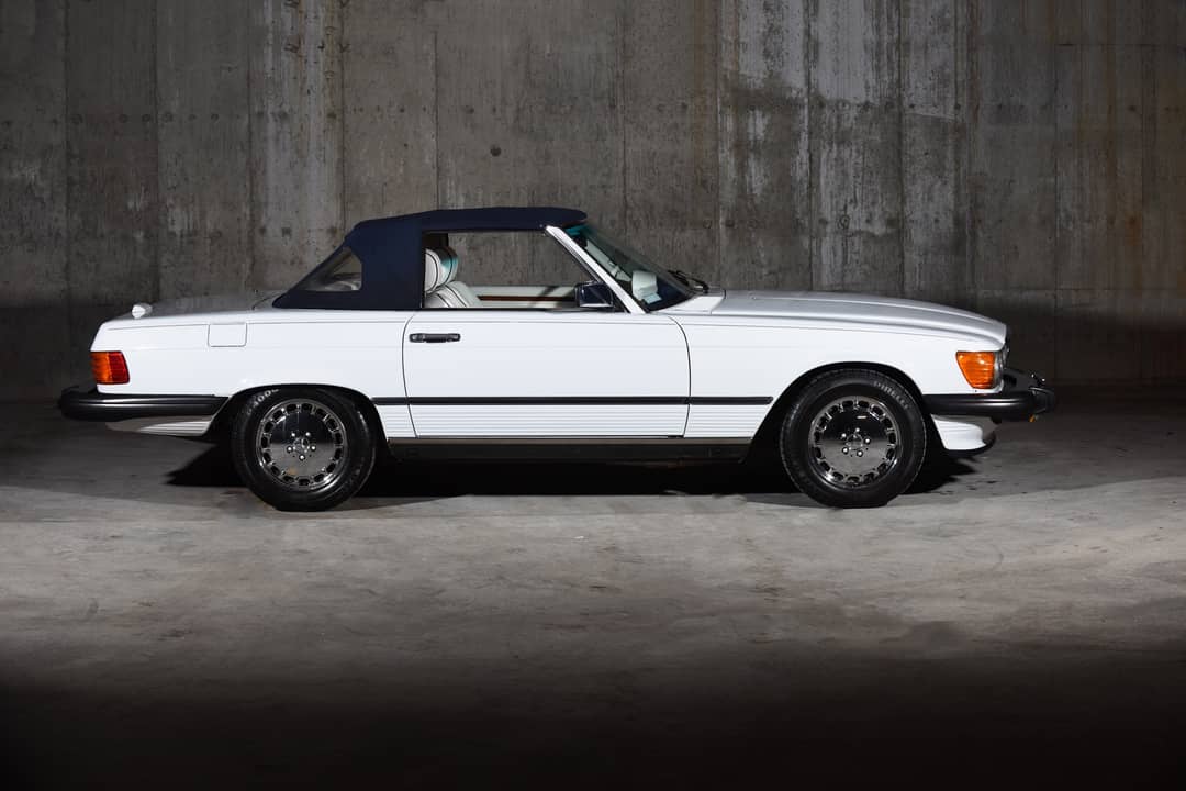 1988 Mercedes-Benz 560-Class 560 SL — photo 3