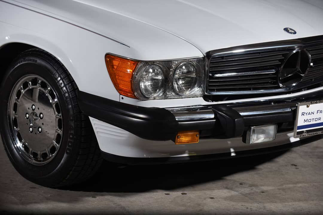 1988 Mercedes-Benz 560-Class 560 SL — photo 27