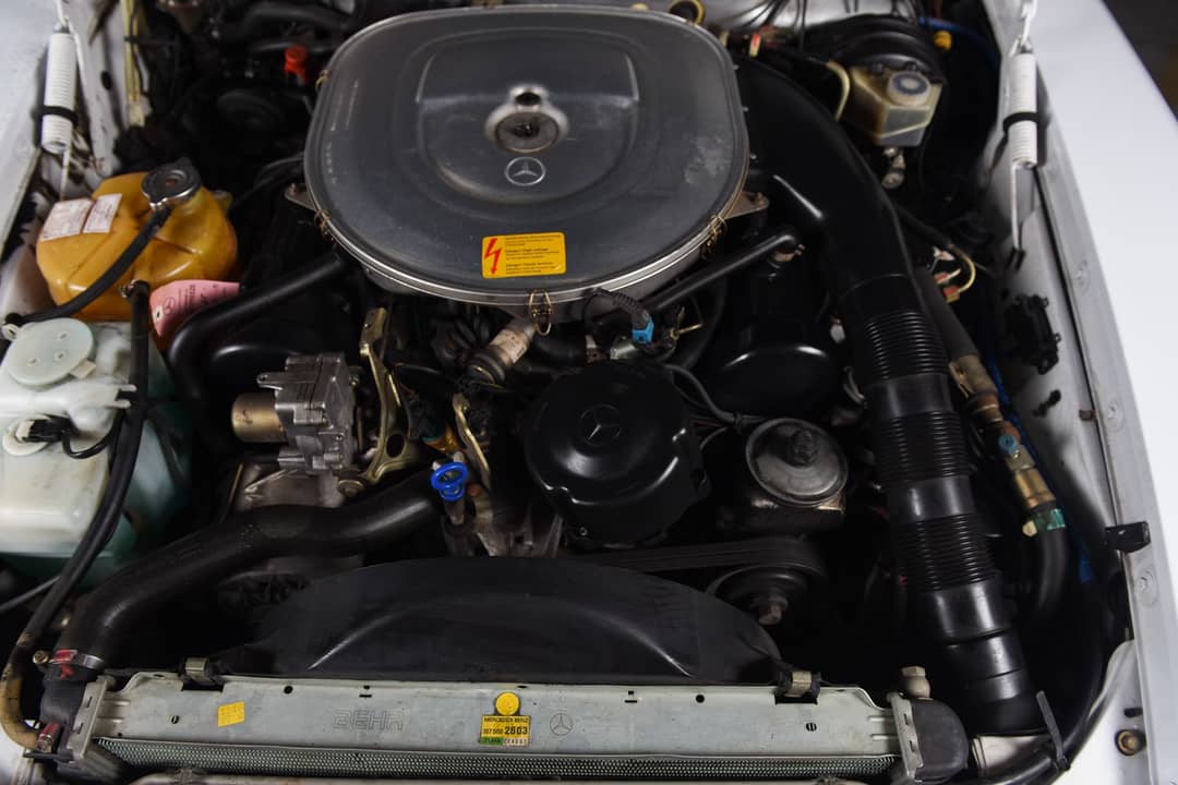 1988 Mercedes-Benz 560-Class 560 SL — photo 38