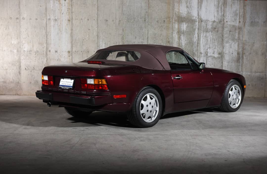 1990 Porsche 944 S2 — photo 17
